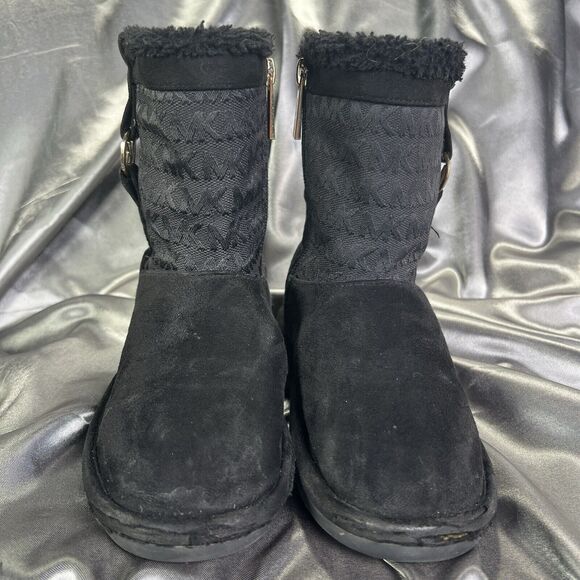 Michael Kors Yancy Faux Fur Boots Booties Girls 13 Black / Gold MK Logo Winter - Picture 6 of 14